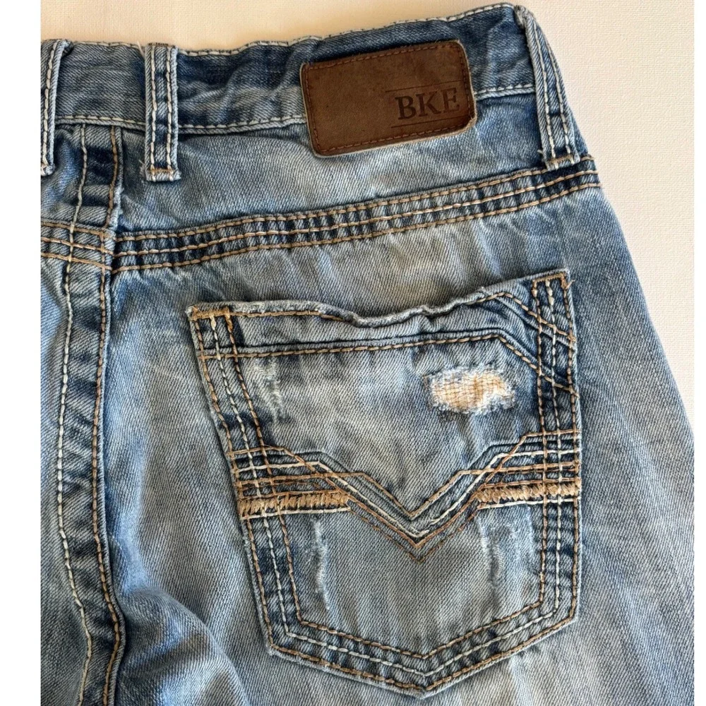 BKE Carter Straight Leg Jeans‎ Mens 32x33 Light Wash Distressed Blue Denim